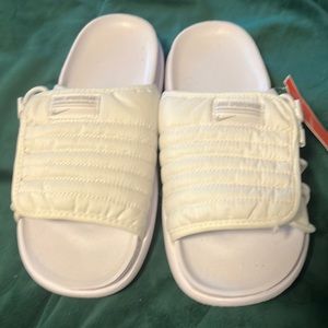 Brand new Nike Asuna slides